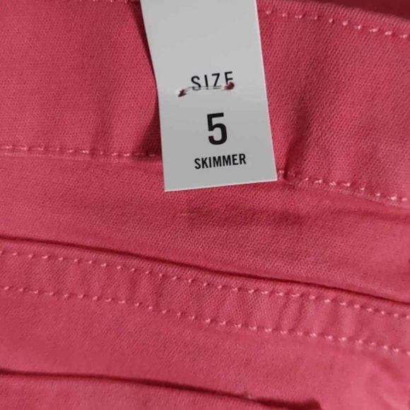 NWT The Children's Place Pink Playful Shorts ~5 - Picture 3 of 3